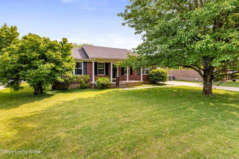 Photo of 110 Quiet Spring Dr, Bardstown, KY 40004 (MLS # 1716266)