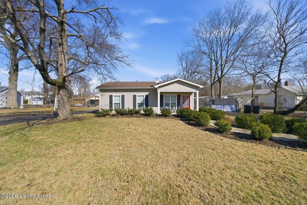 Photo of 643 N Birchwood Ave, Louisville, KY 40206 (MLS # 1709358)