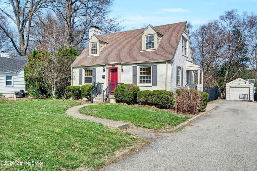 Photo of 303 N Hubbards Ln, Louisville, KY 40207 (MLS # 1712260)