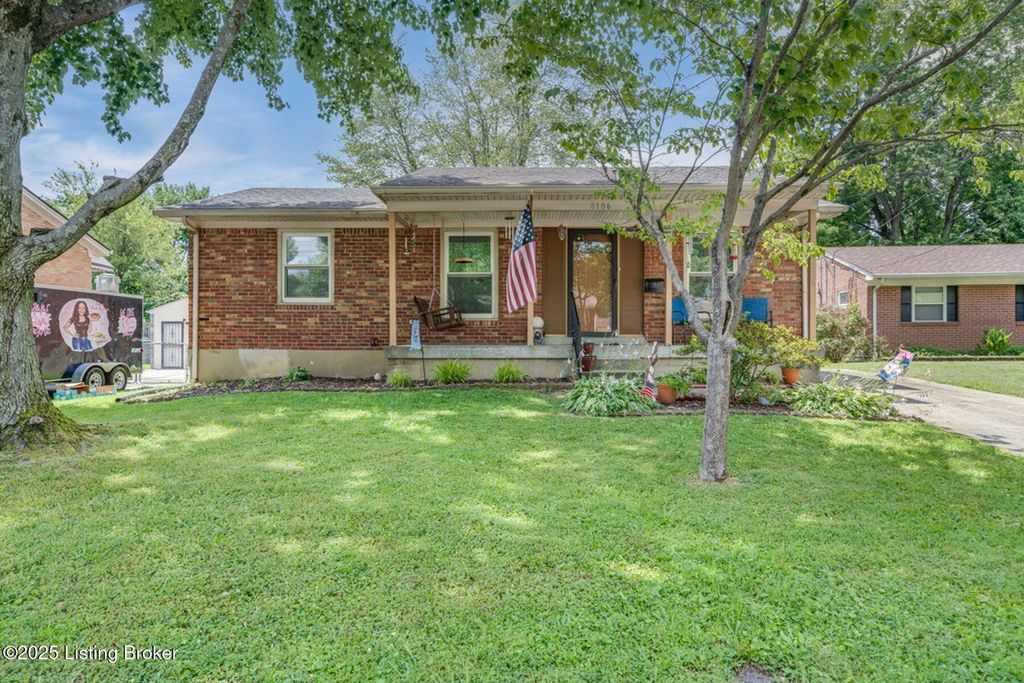 Photo of 8106 Carnes Dr, Louisville, KY 40219 (MLS # 1705887)