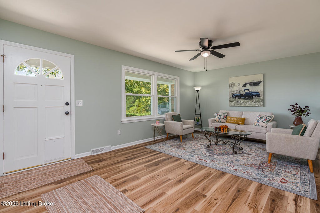 Photo of 4710 Fort Ave, Vine Grove, KY 40175 (MLS # 1732499)