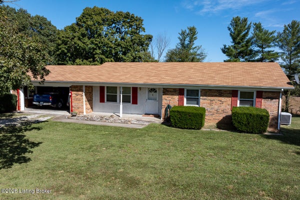 4710 FORT AVE, VINE GROVE, KY 40175 - Image c682f805a697c7f48cd4931f32c04494/3794773578