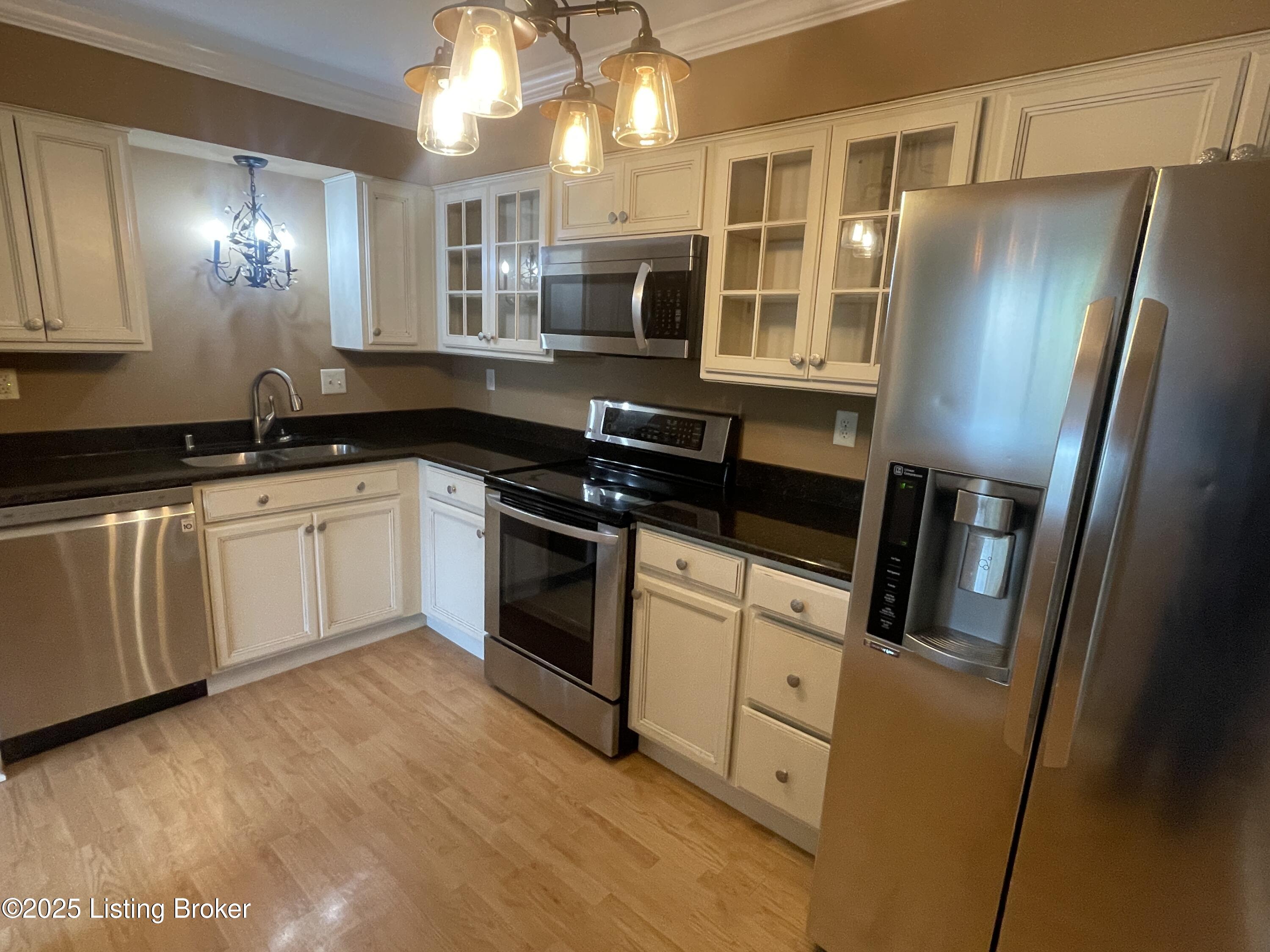 6518 Montero Dr #3, Prospect, Kentucky image 22