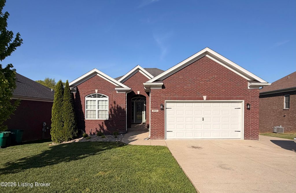 Photo of 203 Deep Creek Dr, Shepherdsville, KY 40165 (MLS # 1715394)