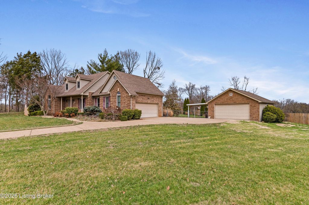 Photo of 373 Blue Ash Dr, Shepherdsville, KY 40165 (MLS # 1711104)