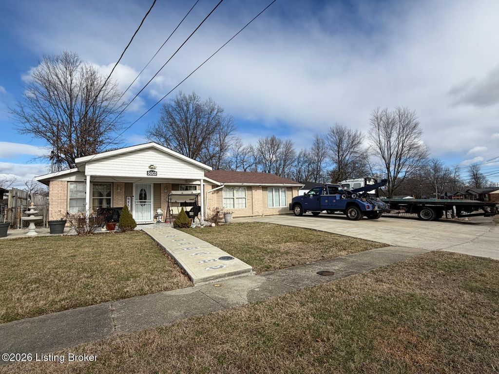 Photo of 5003 Runic Way, Louisville, KY 40218 (MLS # 1707255)