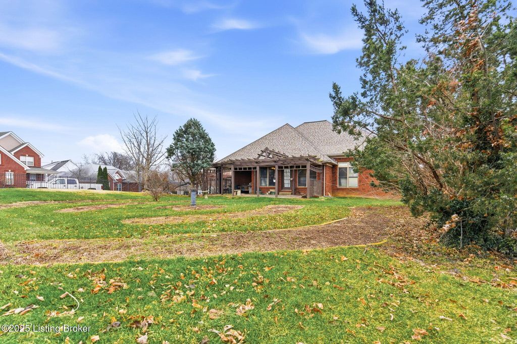 Photo of 1205 Williams Ridge Rd, Louisville, KY 40243 (MLS # 1706042)