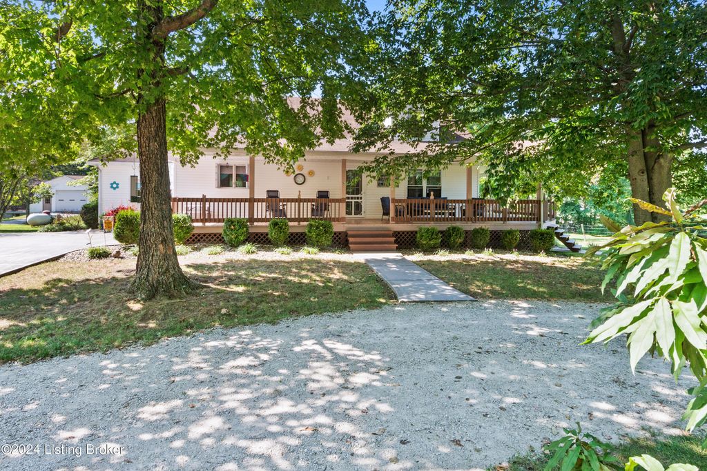 Photo of 3297 E Gap Hill Rd, Cub Run, KY 42729 (MLS # 1704179)