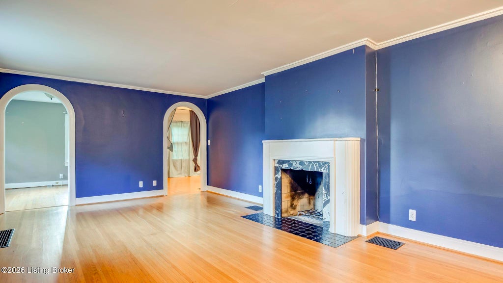 Photo of 1901 Emerson Ave, Louisville, KY 40205 (MLS # 1727707)