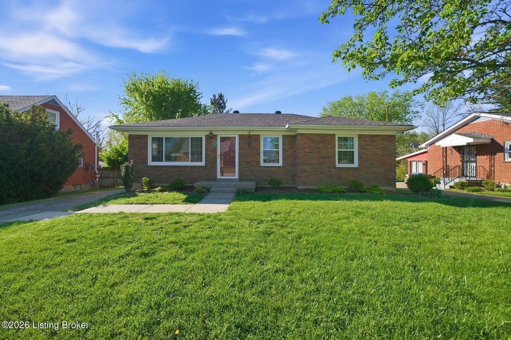 Photo of 8614 Garydon Dr, Louisville, KY 40291 (MLS # 1713690)