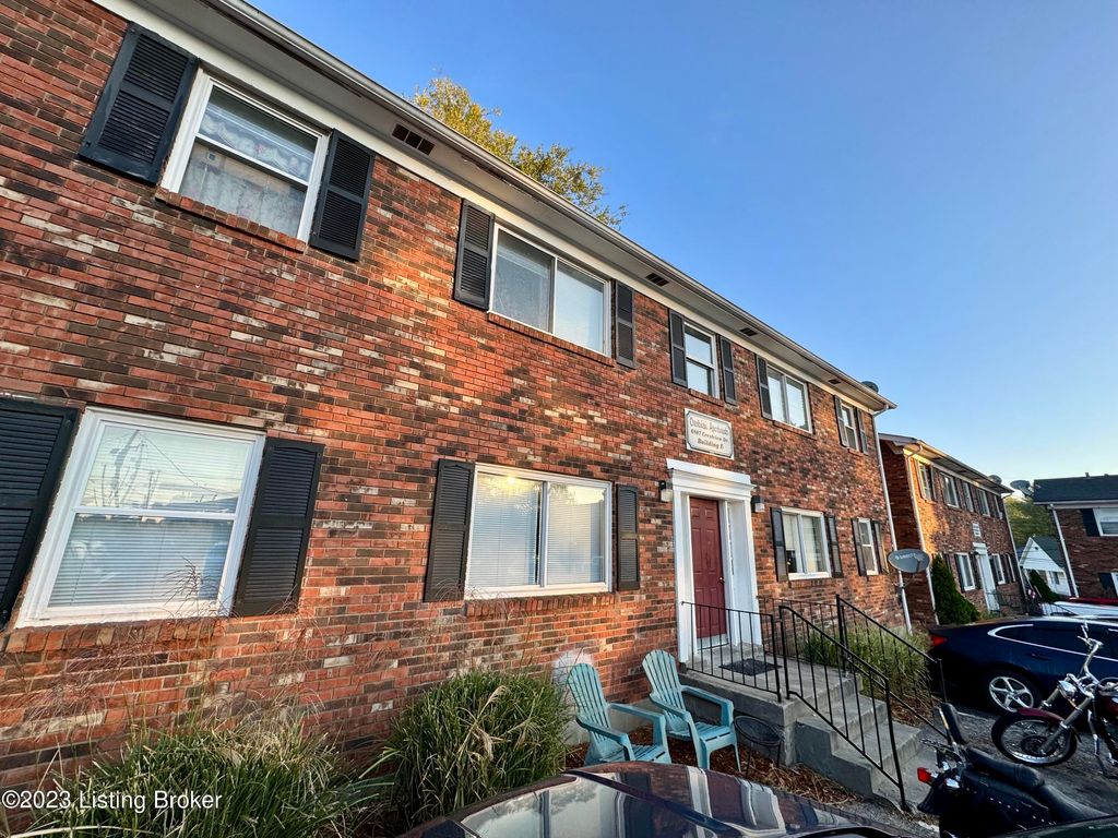 Photo of 6807 Crestview Dr, Crestwood, KY 40014 (MLS # 1707335)