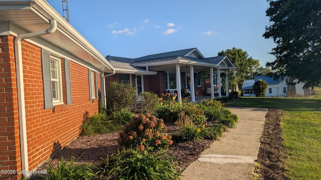 Photo of 2420 Eastridge Cemetery Rd, Columbia, KY 42728 (MLS # 1710195)