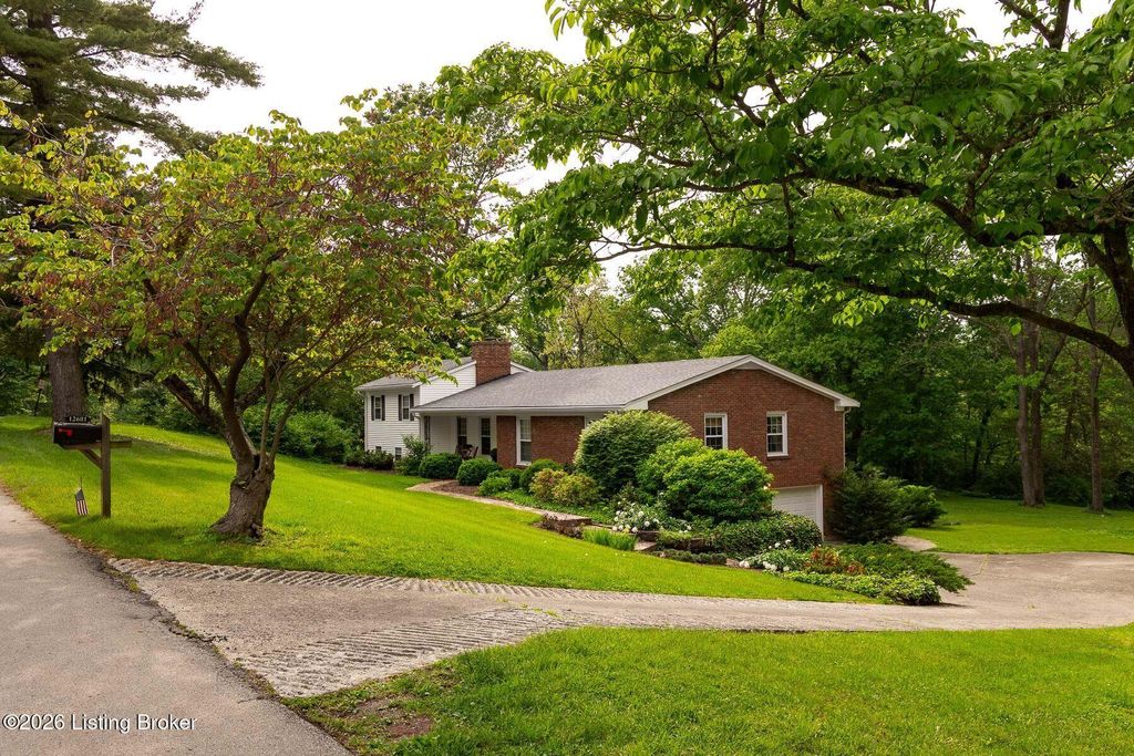 Photo of 12601 Saint Clair Dr, Louisville, KY 40243 (MLS # 1715859)