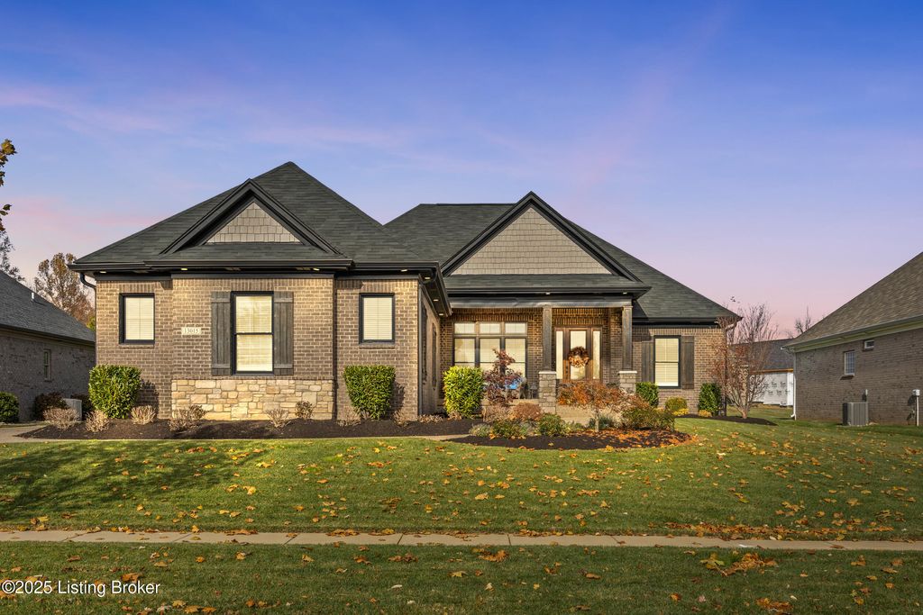 Photo of 13015 Dove Point Pl, Louisville, KY 40299 (MLS # 1716839)