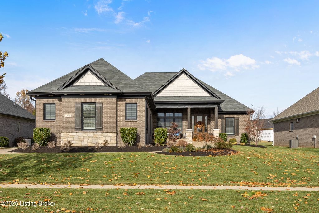Photo of 13015 Dove Point Pl, Louisville, KY 40299 (MLS # 1716839)