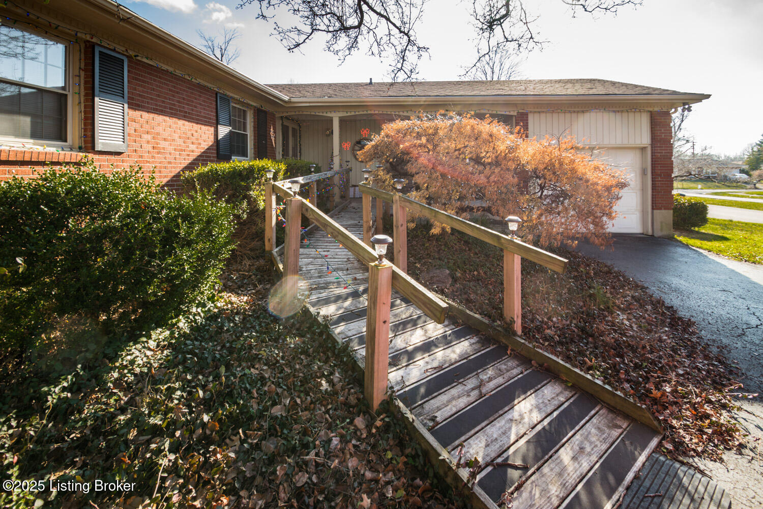 2313 Langdon Dr, Louisville, Kentucky image 4