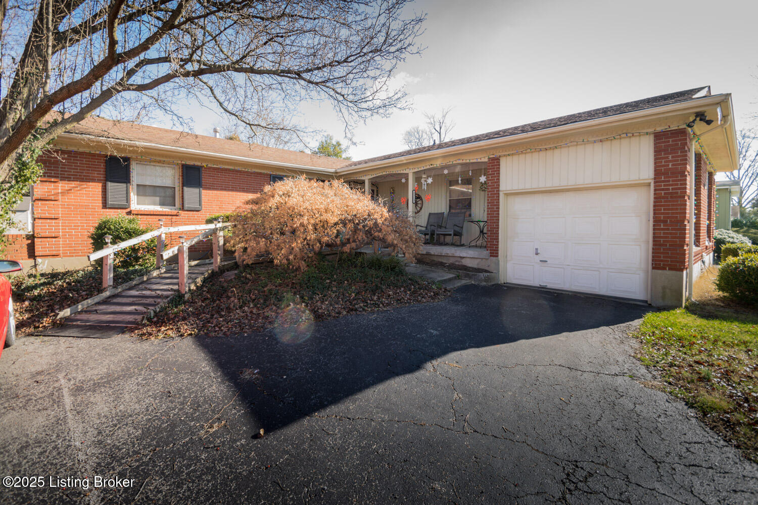 2313 Langdon Dr, Louisville, Kentucky image 1