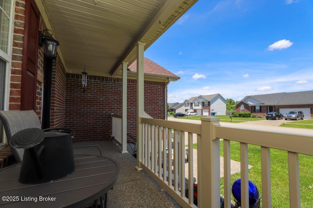 175 N Crooked Oak Ct, Shepherdsville, Pennsylvania image 4