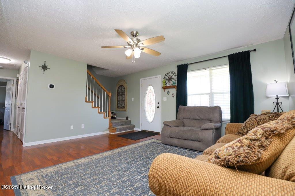 175 N Crooked Oak Ct, Shepherdsville, Pennsylvania image 5
