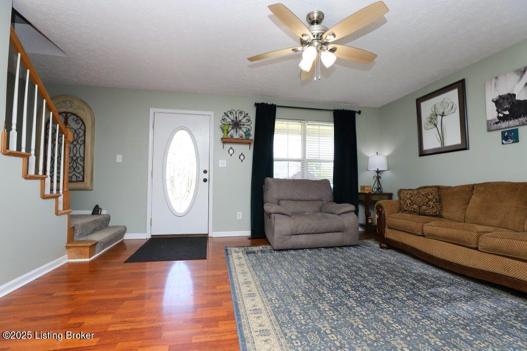 175 N Crooked Oak Ct, Shepherdsville, Pennsylvania image 6
