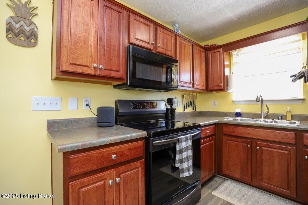 175 N Crooked Oak Ct, Shepherdsville, Pennsylvania image 13