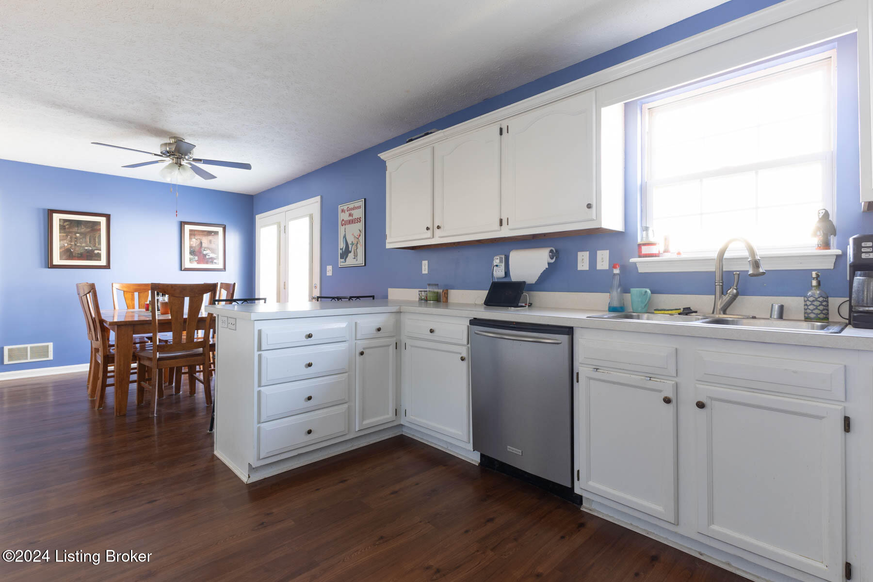 9539 Poplar Hill Dr, Crestwood, Kentucky image 8