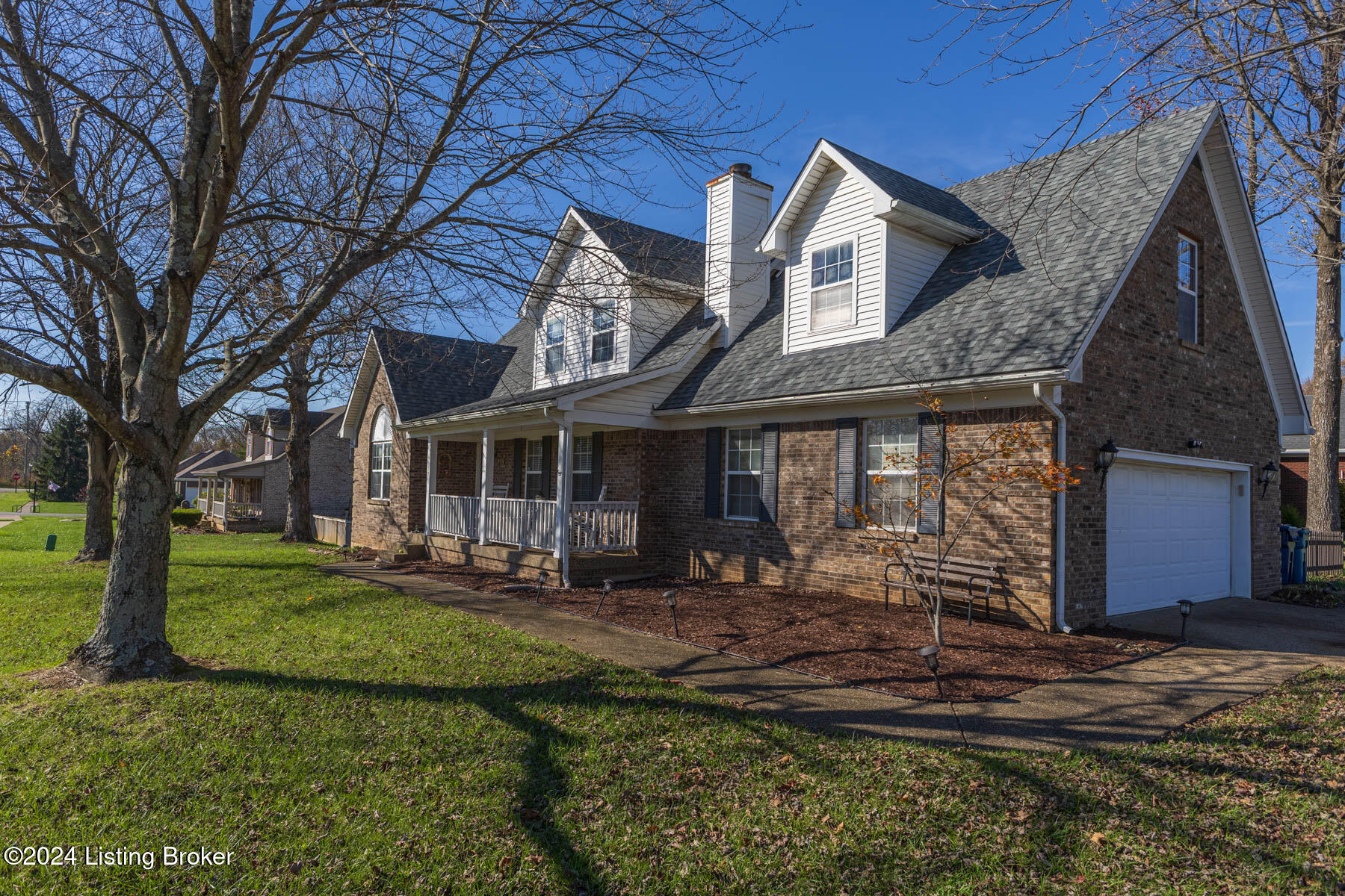 9539 Poplar Hill Dr, Crestwood, Kentucky image 3
