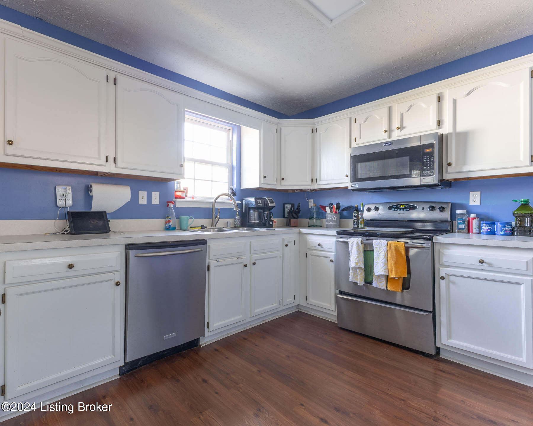 9539 Poplar Hill Dr, Crestwood, Kentucky image 7