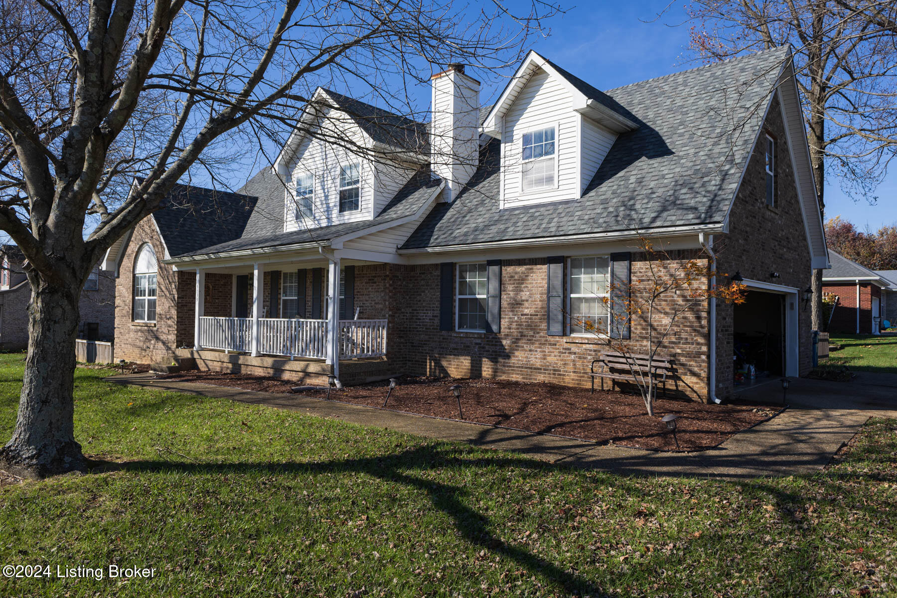 9539 Poplar Hill Dr, Crestwood, Kentucky image 2