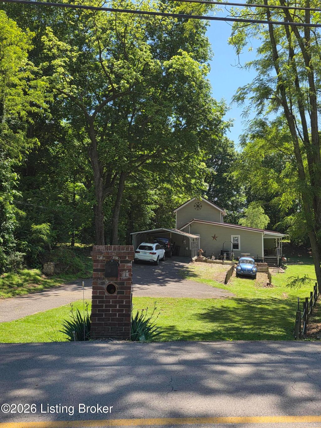 Photo of 3981 Woodlawn Rd, Bardstown, KY 40004 (MLS # 1716877)