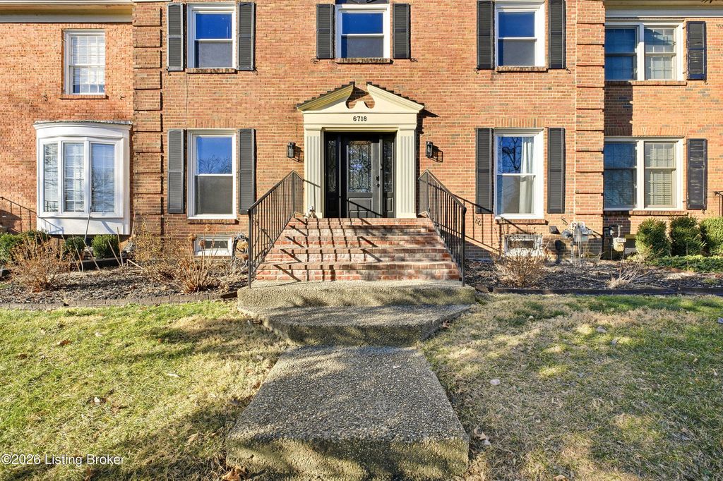 Photo of 6718 Deep Creek Dr, Prospect, KY 40059 (MLS # 1707624)