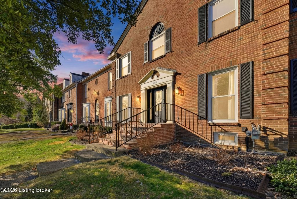 Photo of 6718 Deep Creek Dr, Prospect, KY 40059 (MLS # 1707624)