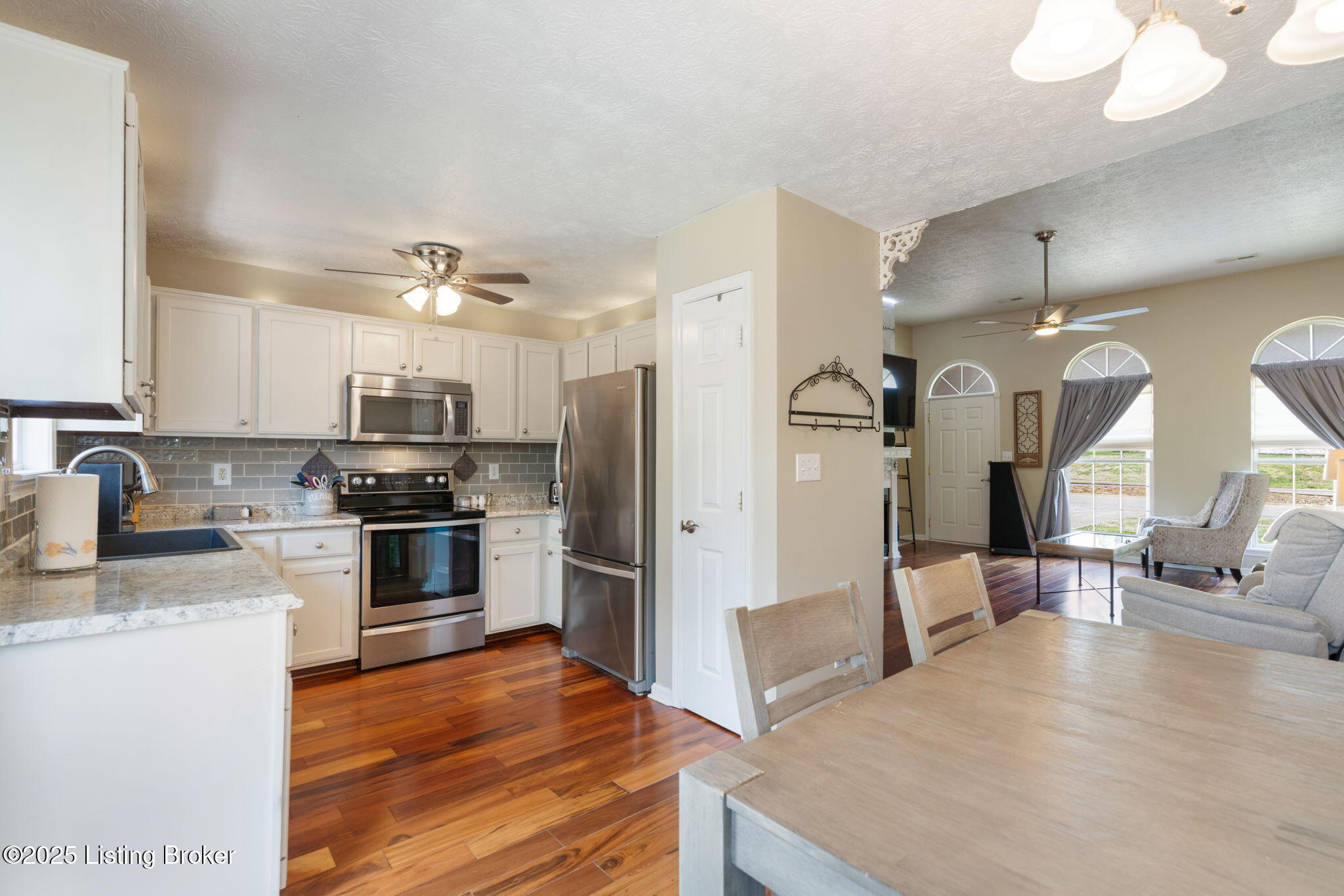7204 Astin Ct, Louisville, Kentucky image 13