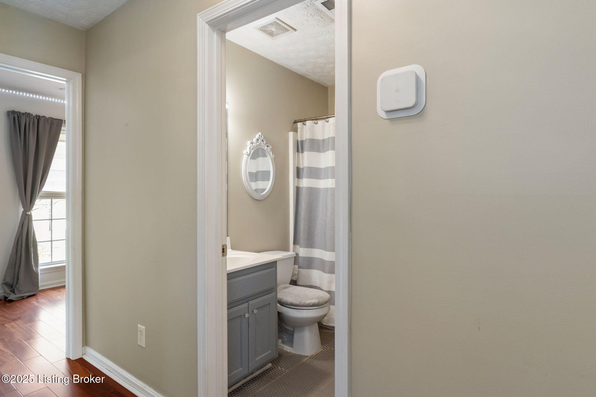 7204 Astin Ct, Louisville, Kentucky image 25