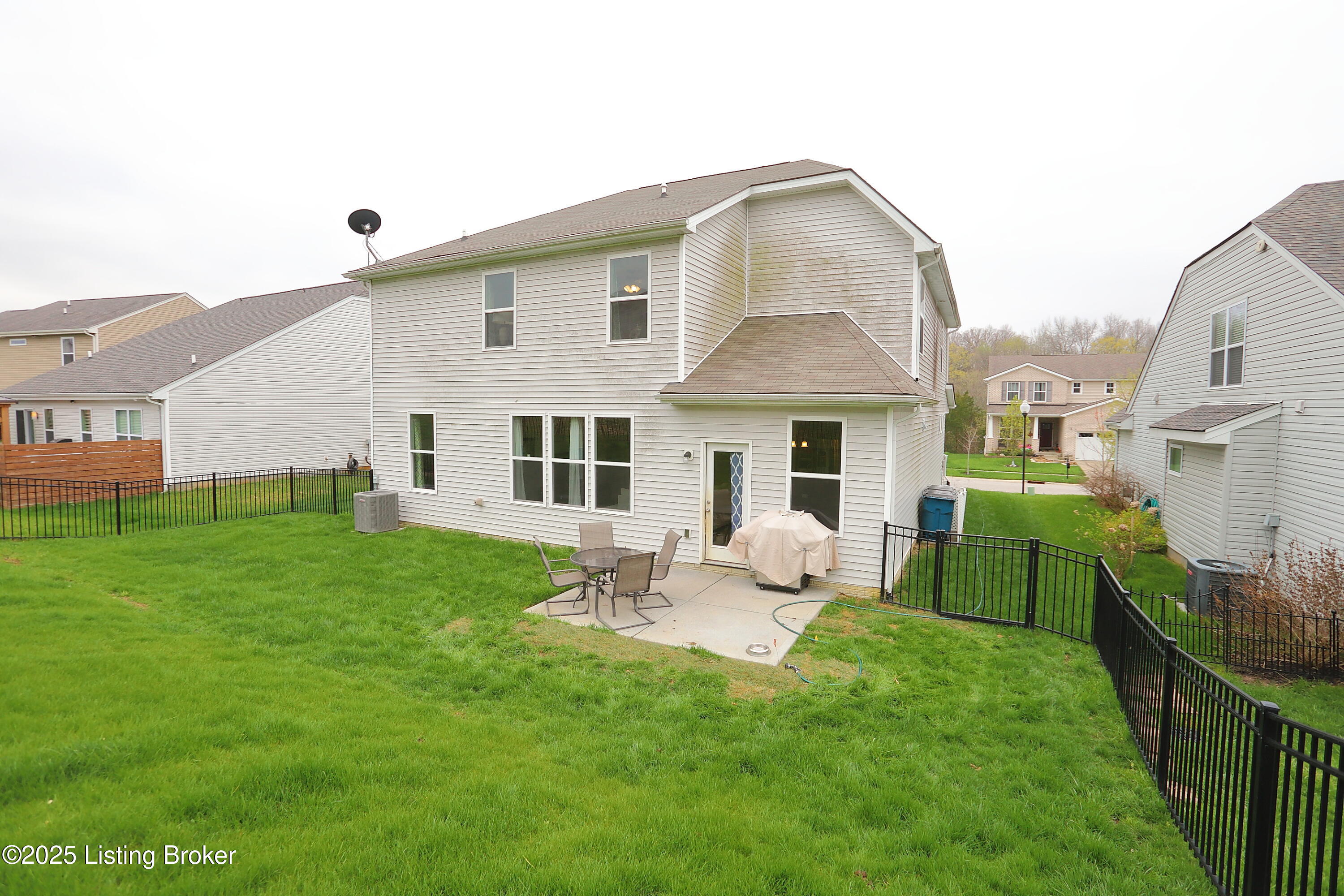 1066 Autumn Crest Ln, Louisville, Pennsylvania image 48