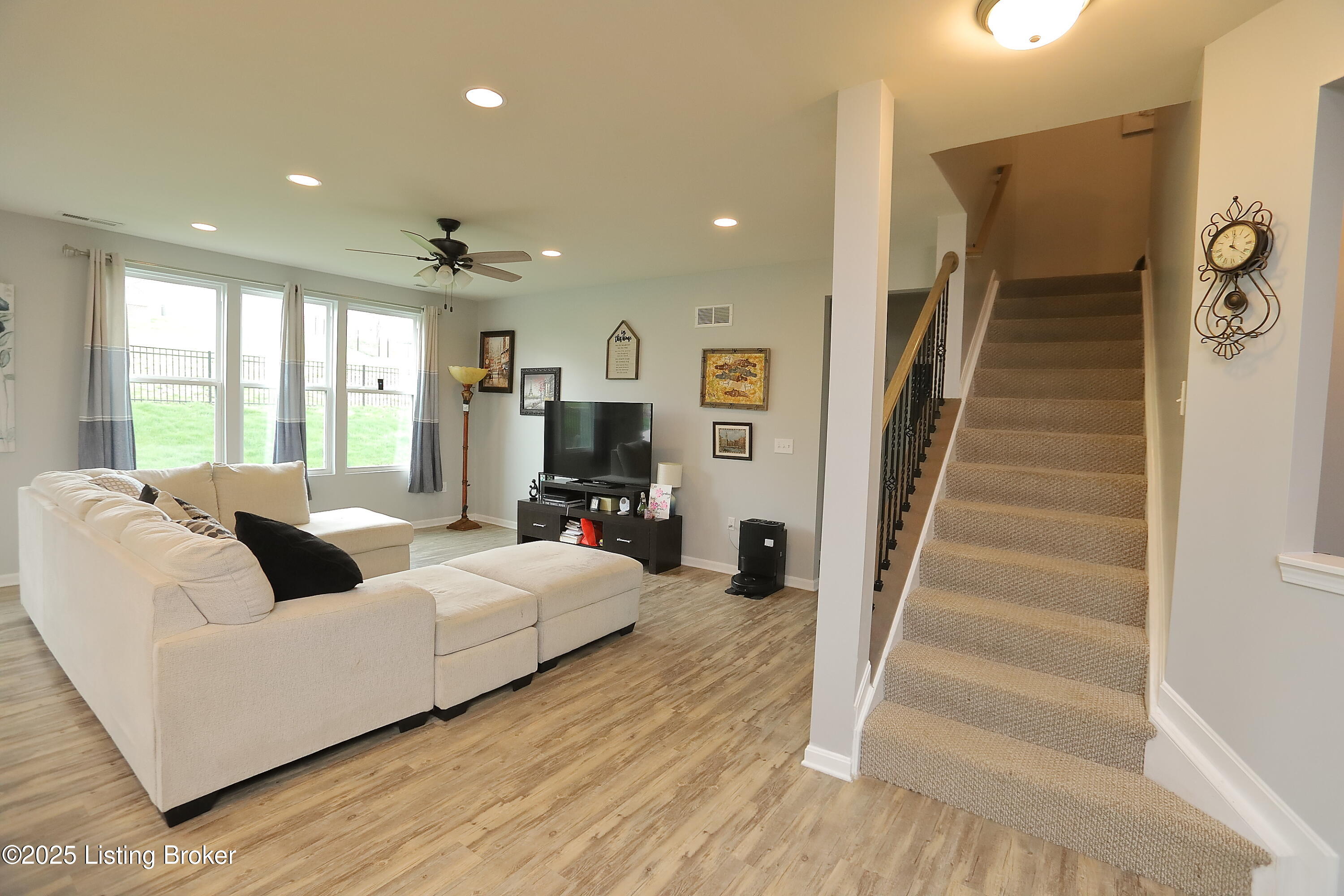 1066 Autumn Crest Ln, Louisville, Pennsylvania image 22