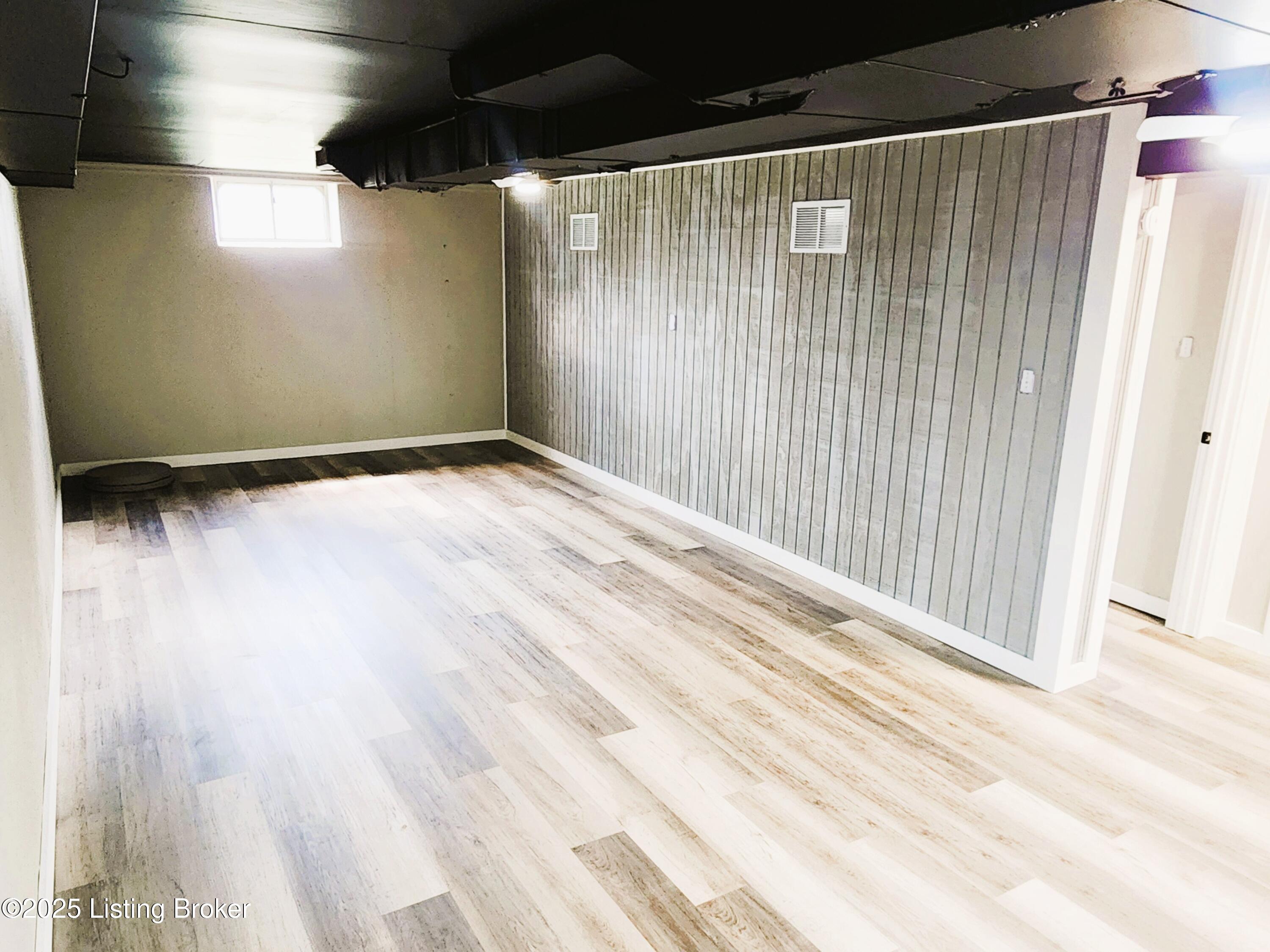 3906 Valley Station Rd, Louisville, Kentucky image 31