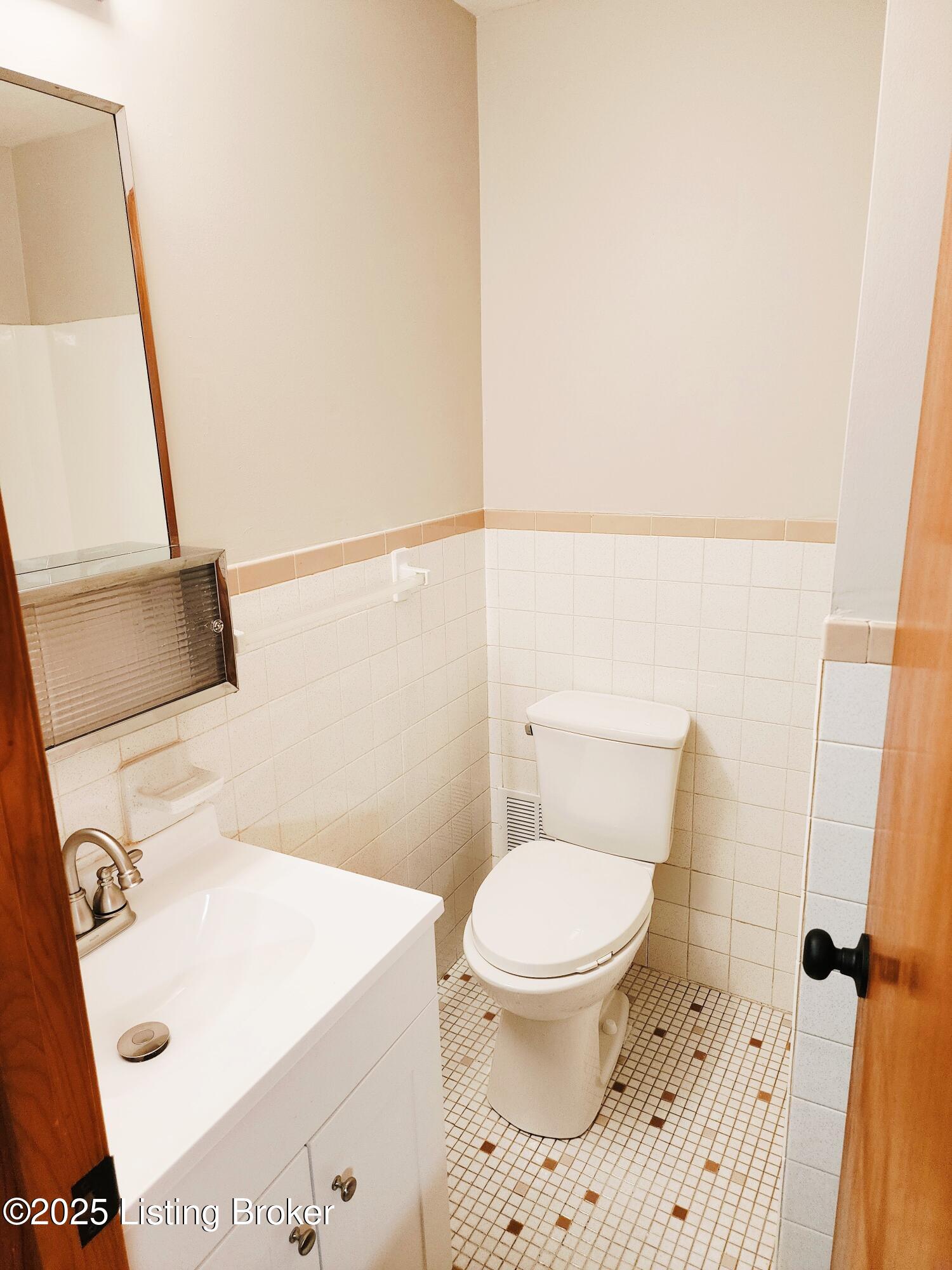 3906 Valley Station Rd, Louisville, Kentucky image 21
