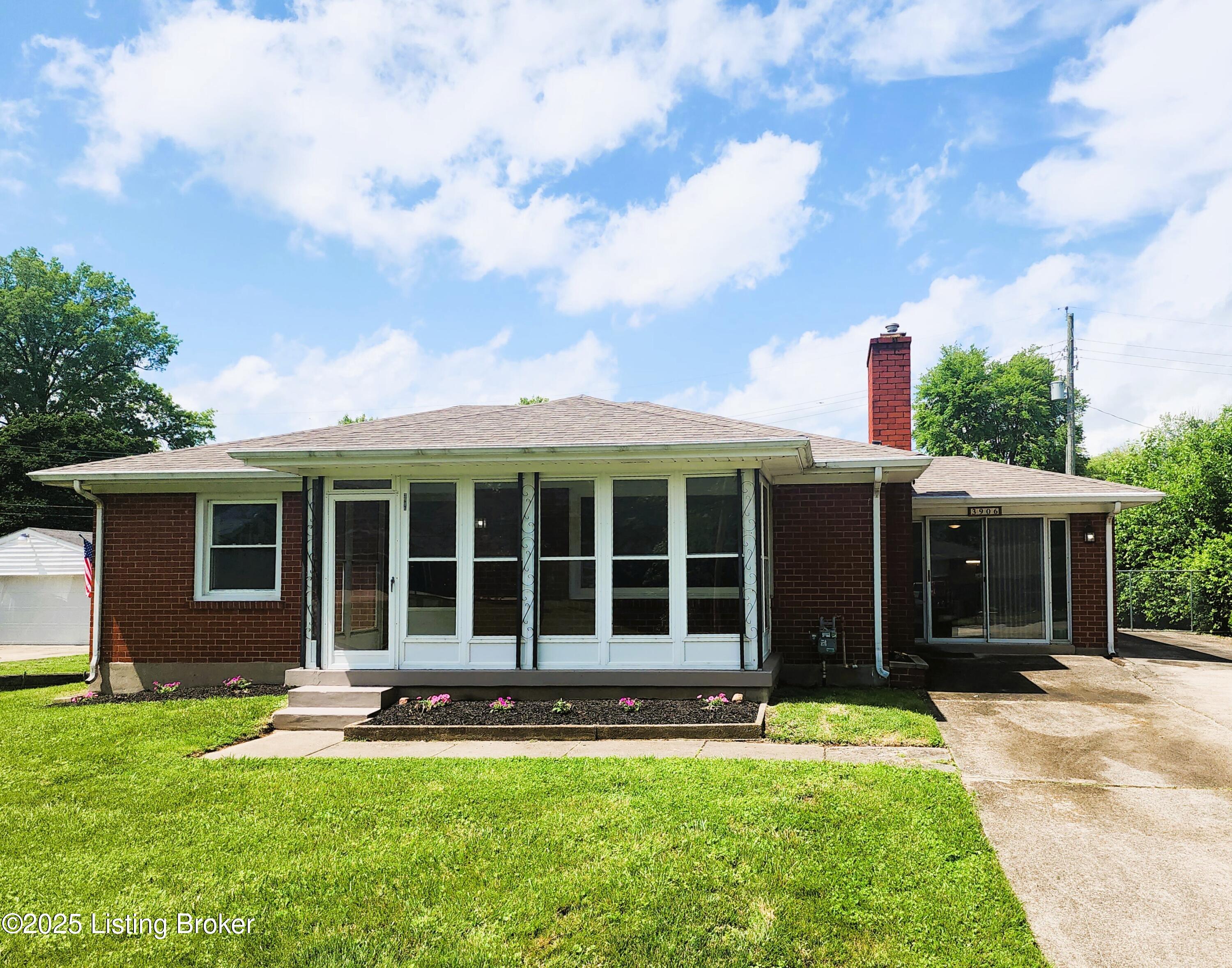 3906 Valley Station Rd, Louisville, Kentucky image 42