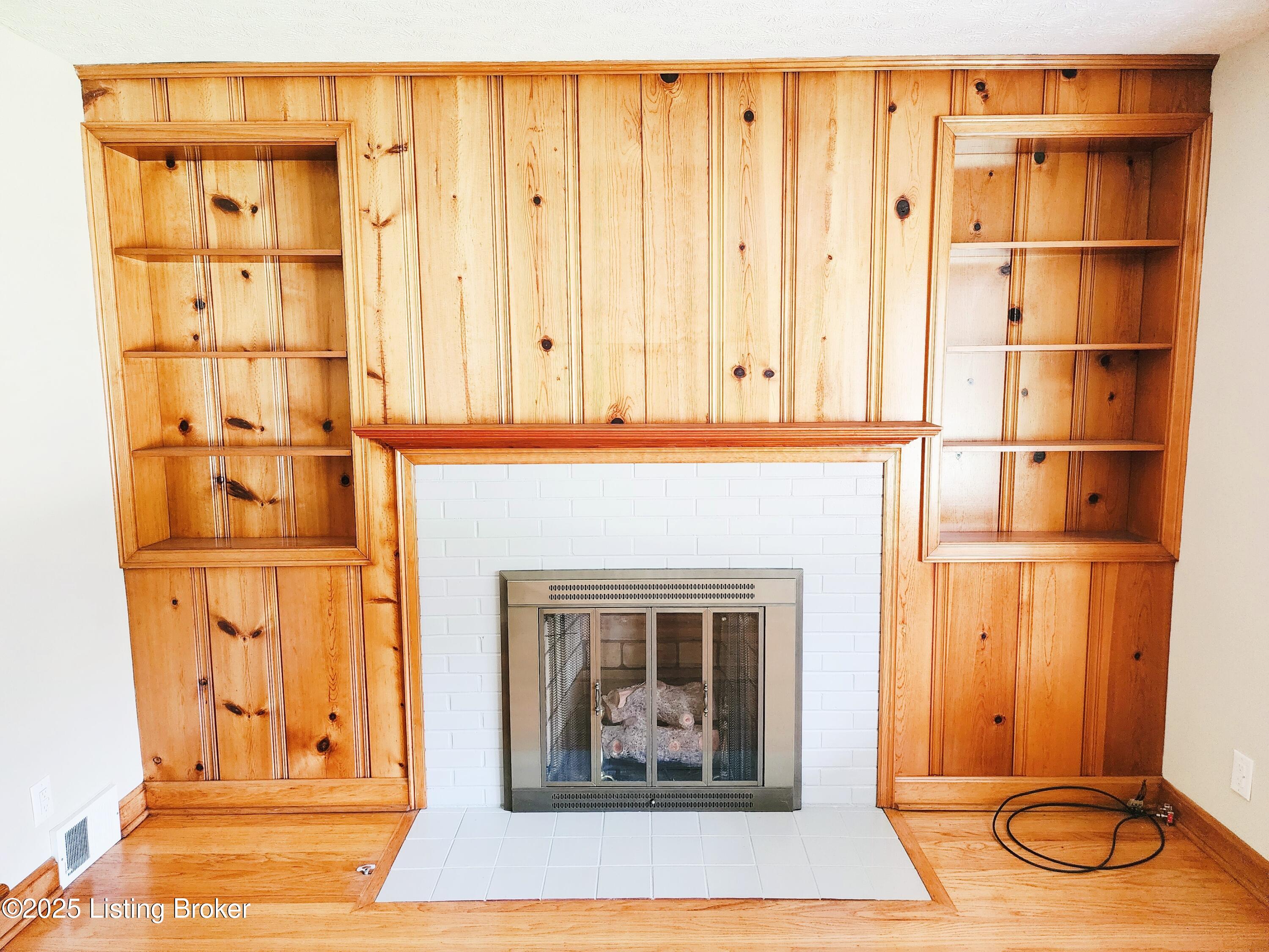3906 Valley Station Rd, Louisville, Kentucky image 9