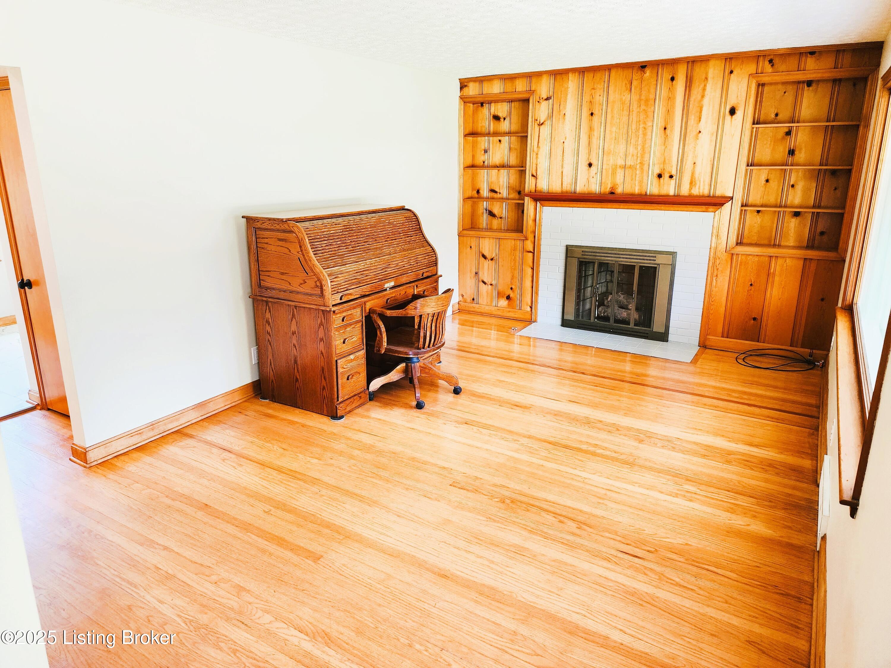 3906 Valley Station Rd, Louisville, Kentucky image 7