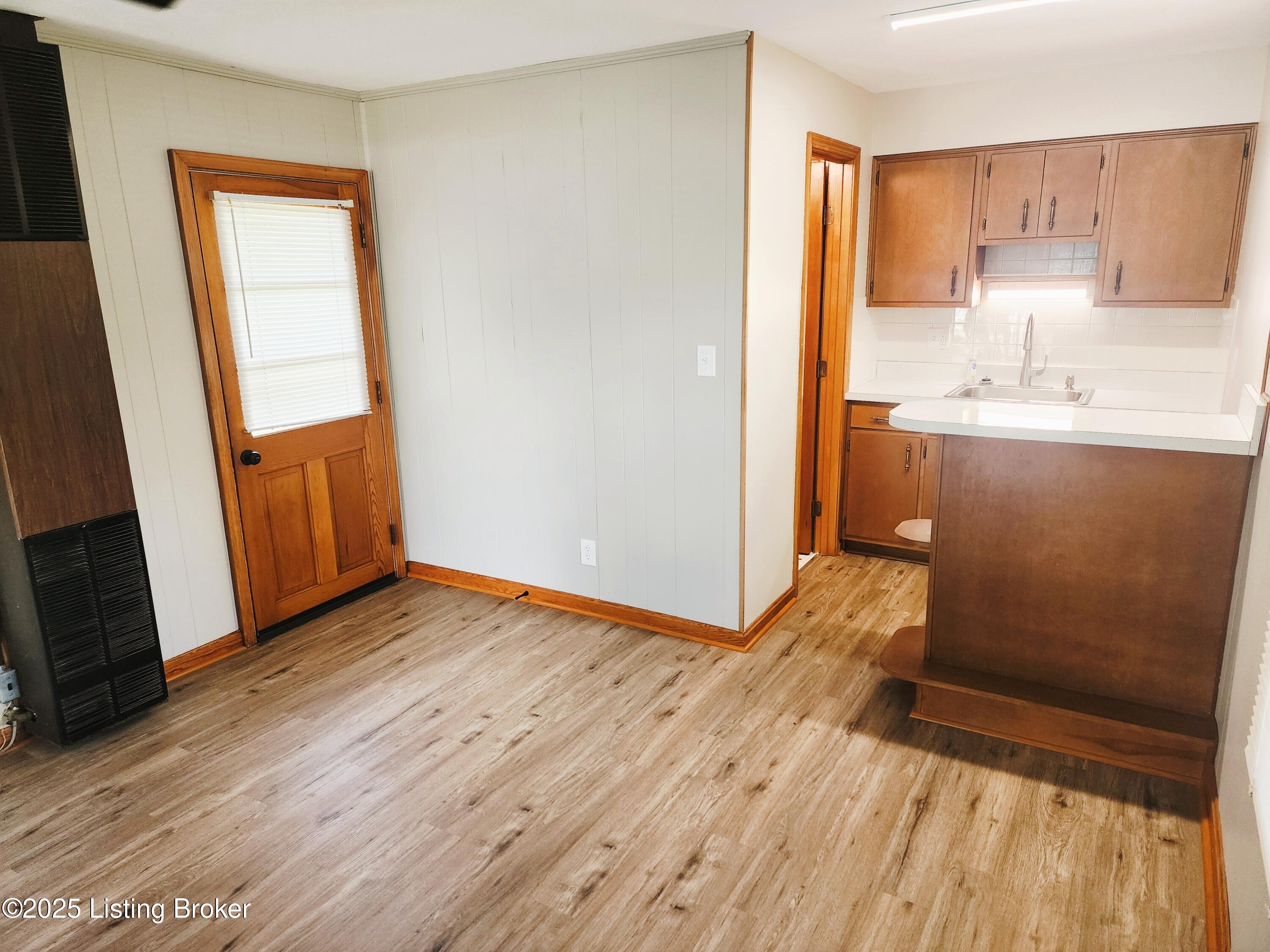 3906 Valley Station Rd, Louisville, Kentucky image 19
