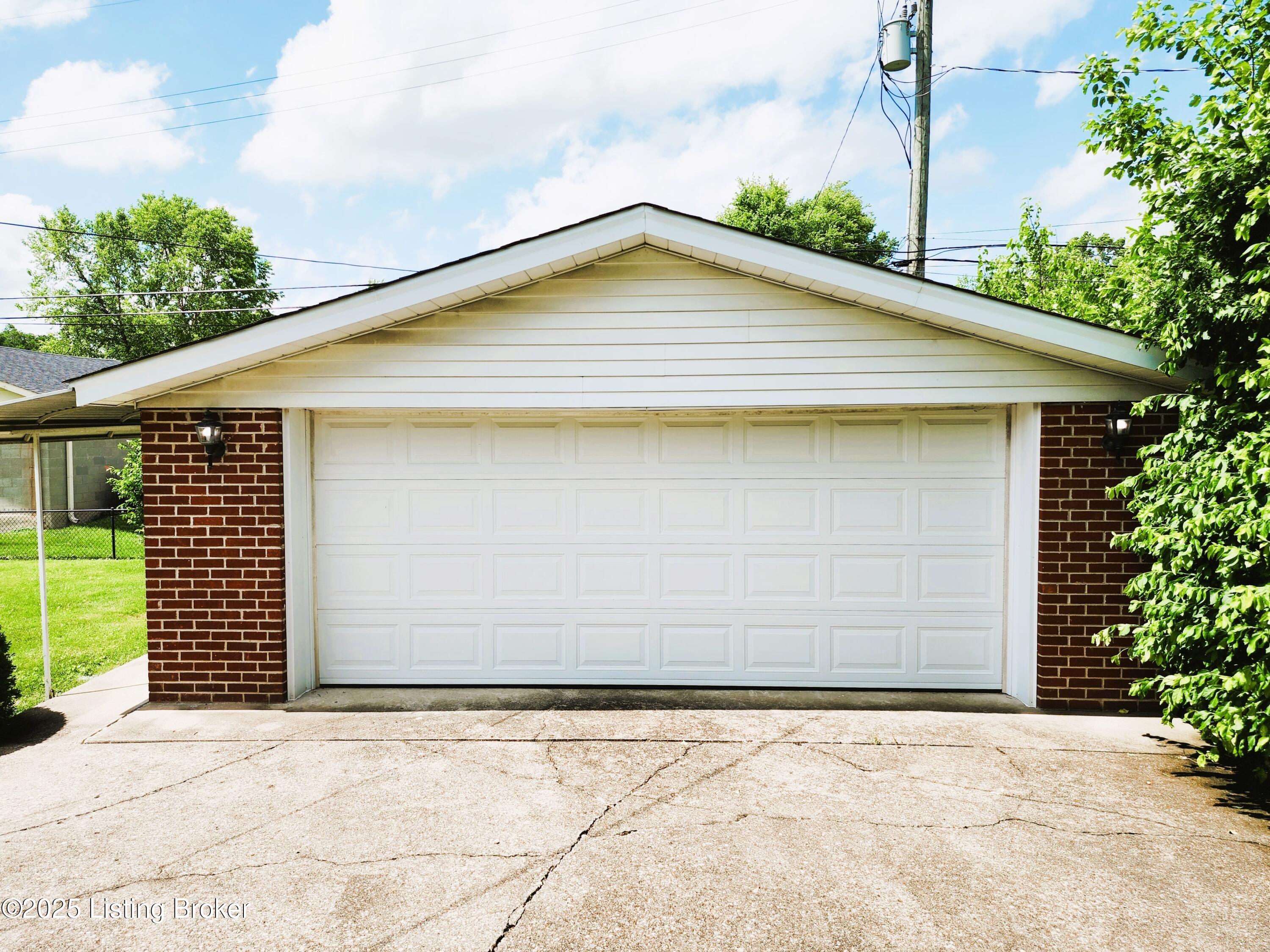 3906 Valley Station Rd, Louisville, Kentucky image 36
