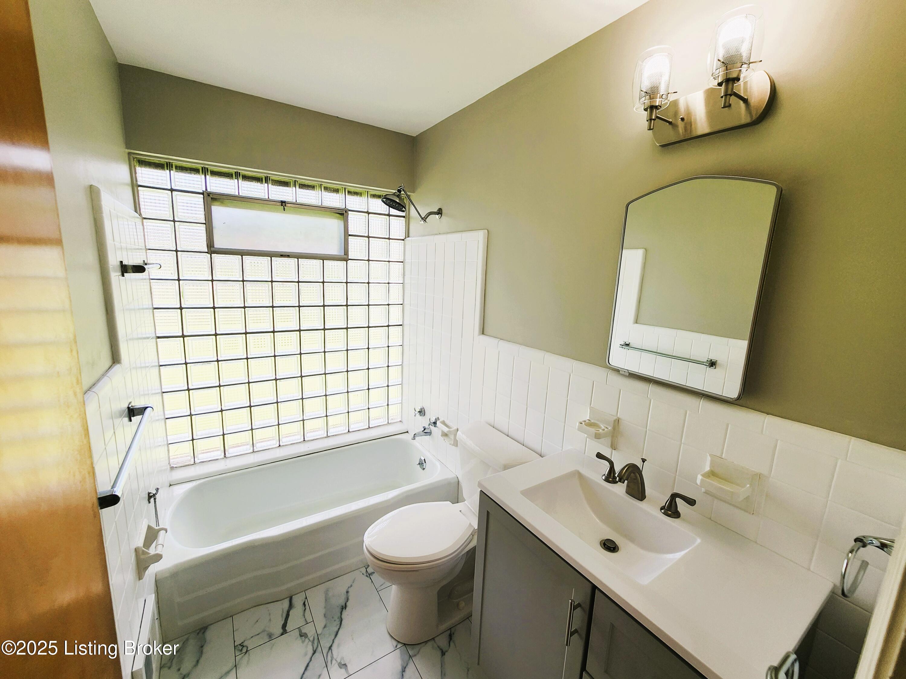 3906 Valley Station Rd, Louisville, Kentucky image 13