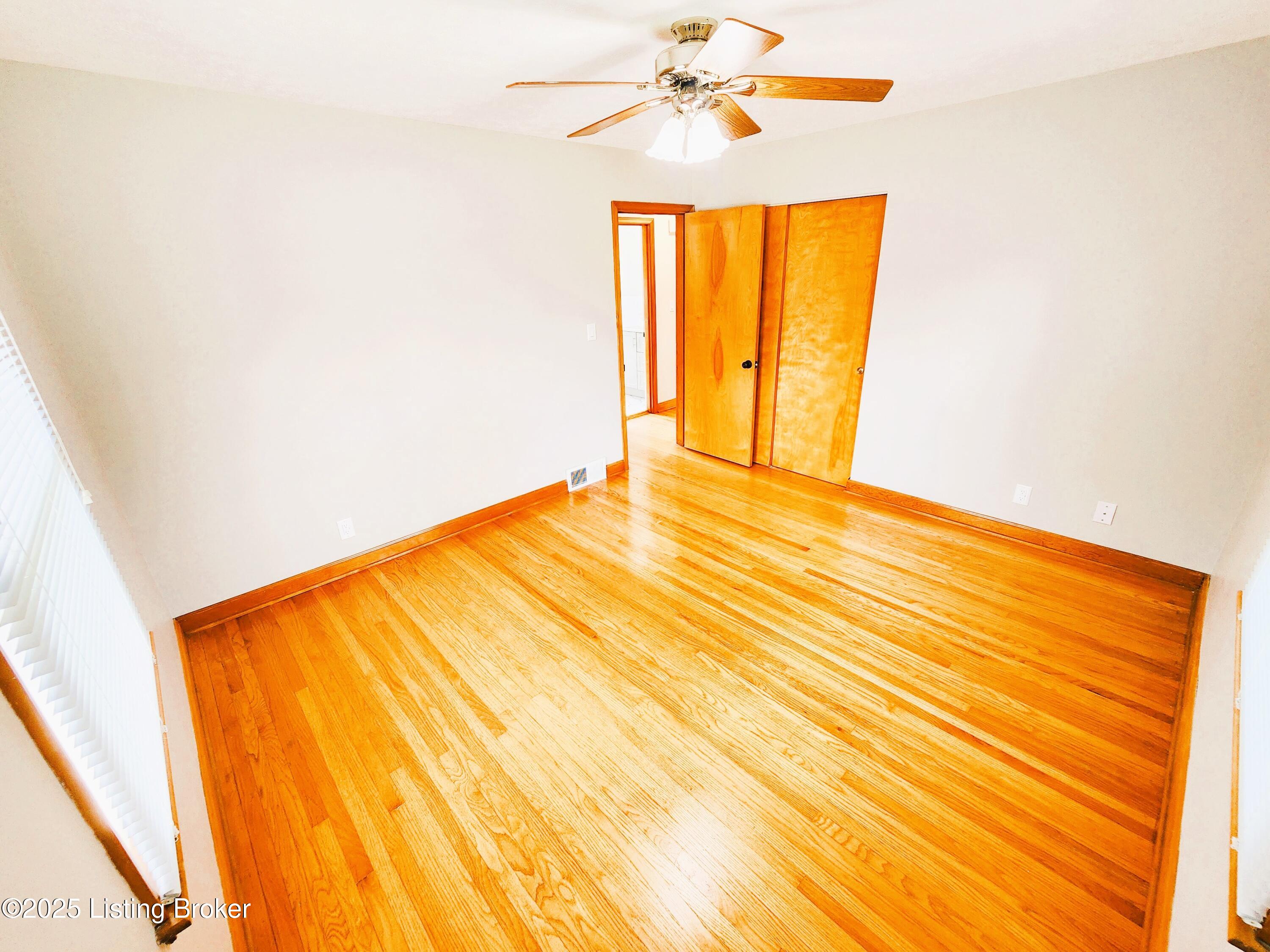 3906 Valley Station Rd, Louisville, Kentucky image 12