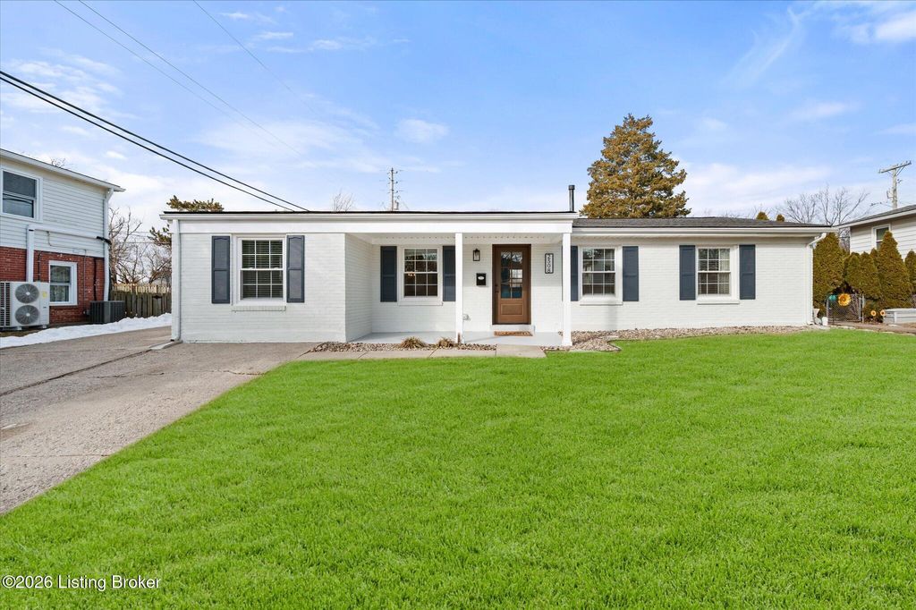 Photo of 2508 Cottonwood Dr, Louisville, KY 40242 (MLS # 1709000)