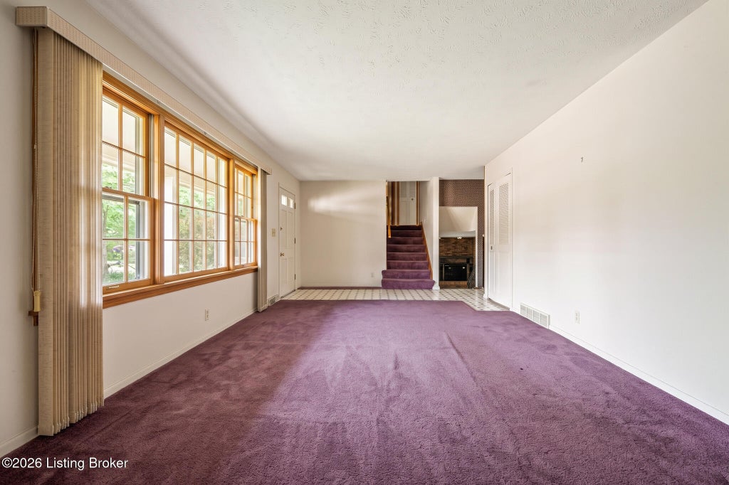 Photo of 3329 Frontier Trail, Louisville, KY 40220 (MLS # 1728761)
