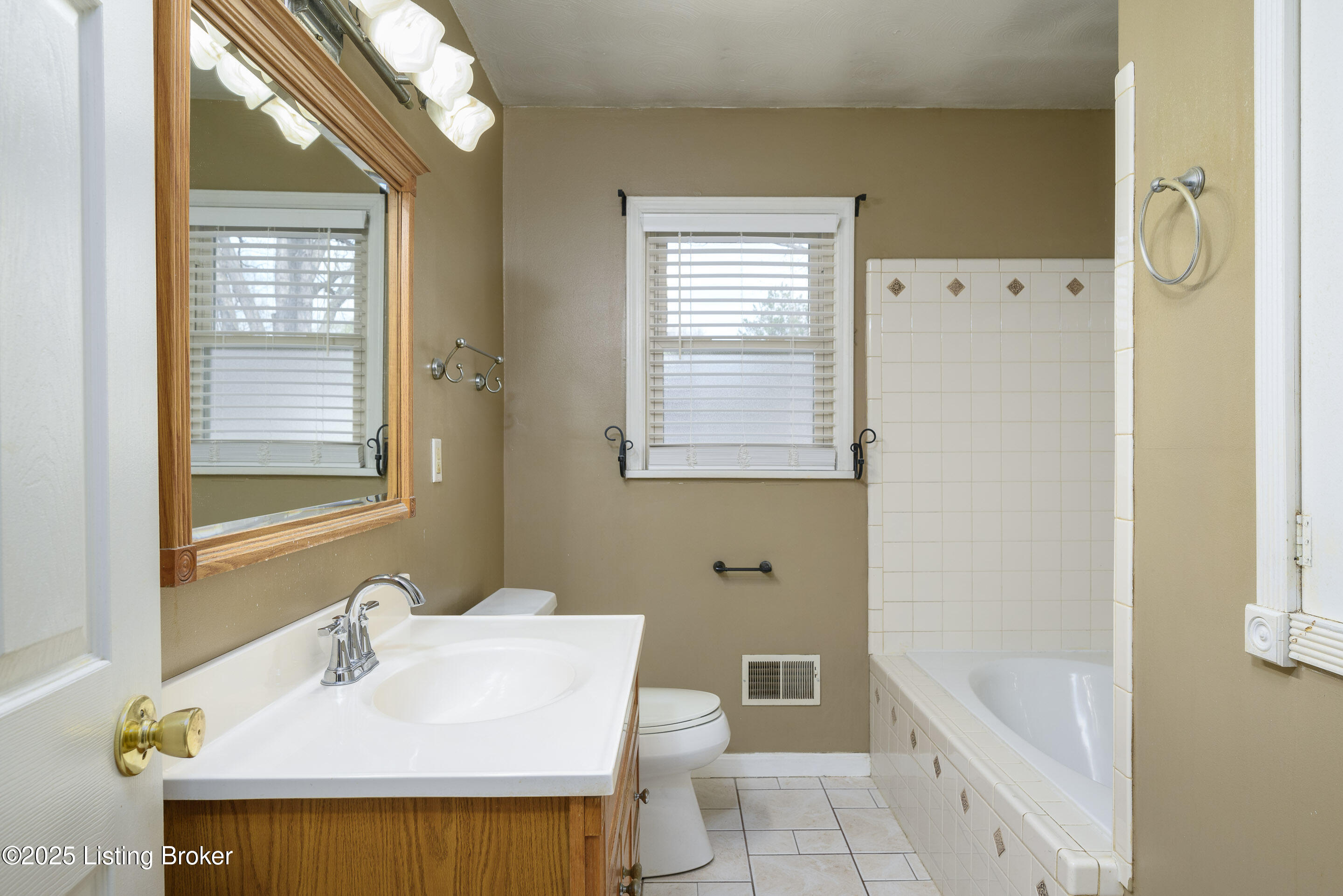 303 Appomattox Rd, Louisville, Pennsylvania image 19