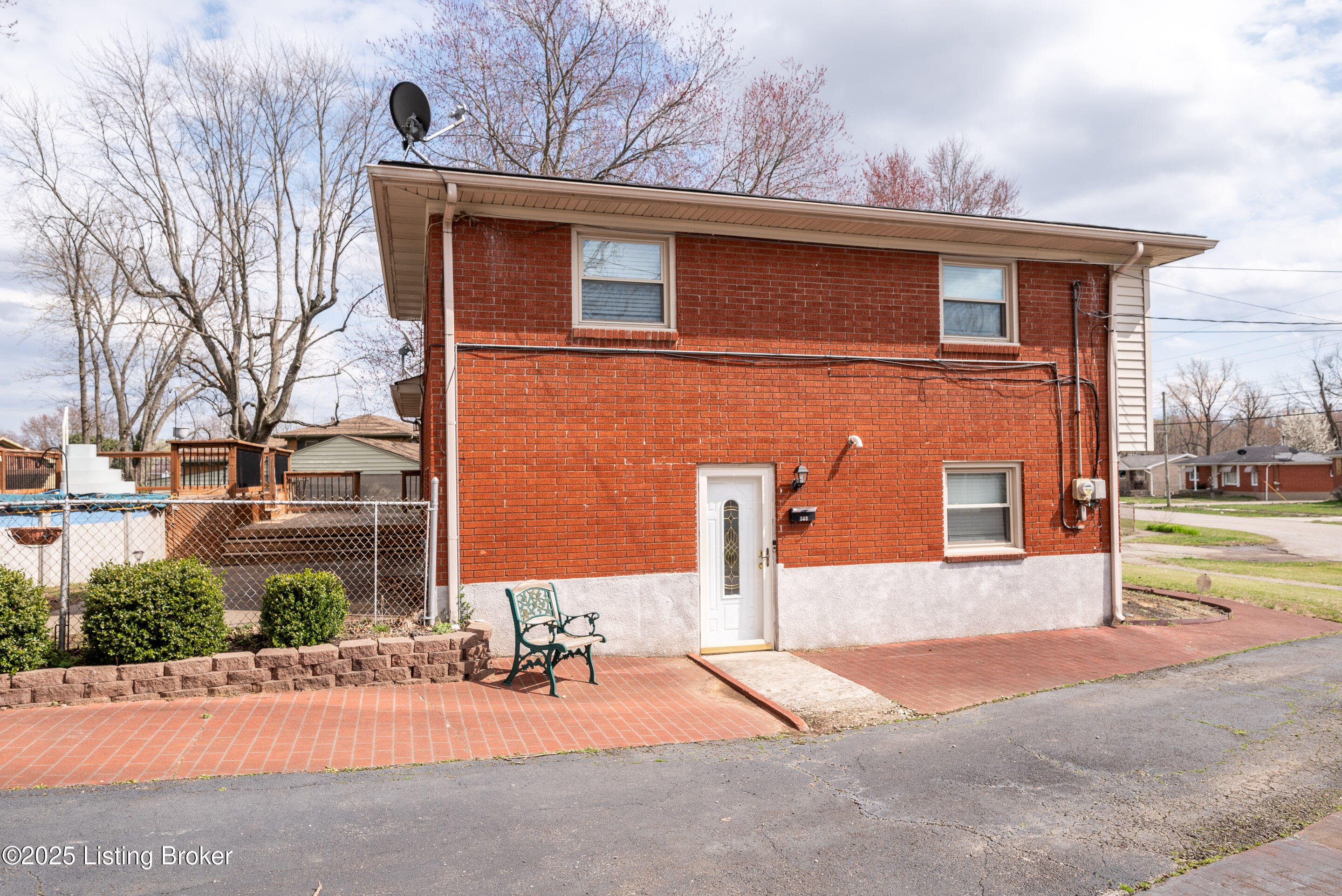 303 Appomattox Rd, Louisville, Pennsylvania image 6