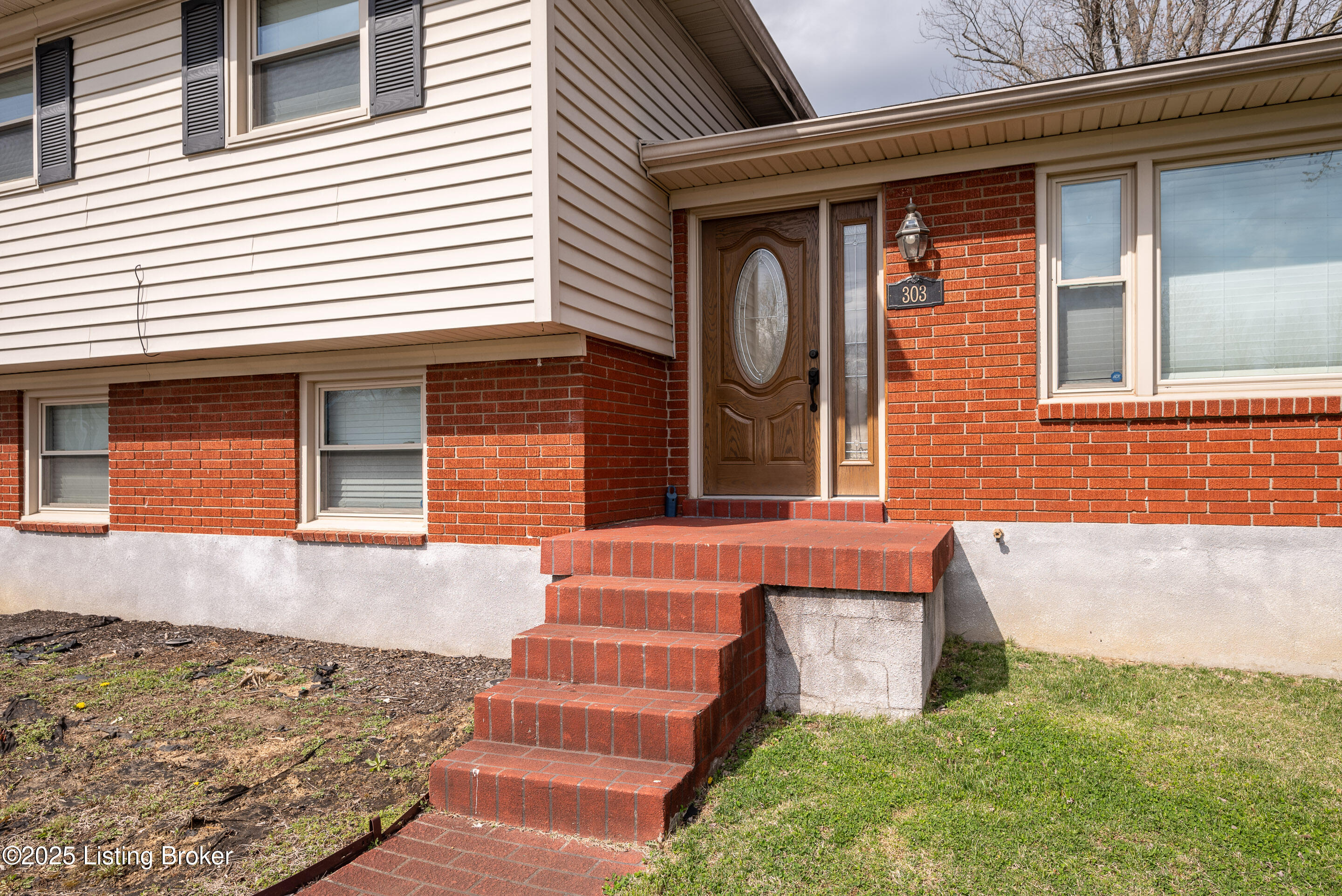 303 Appomattox Rd, Louisville, Pennsylvania image 5